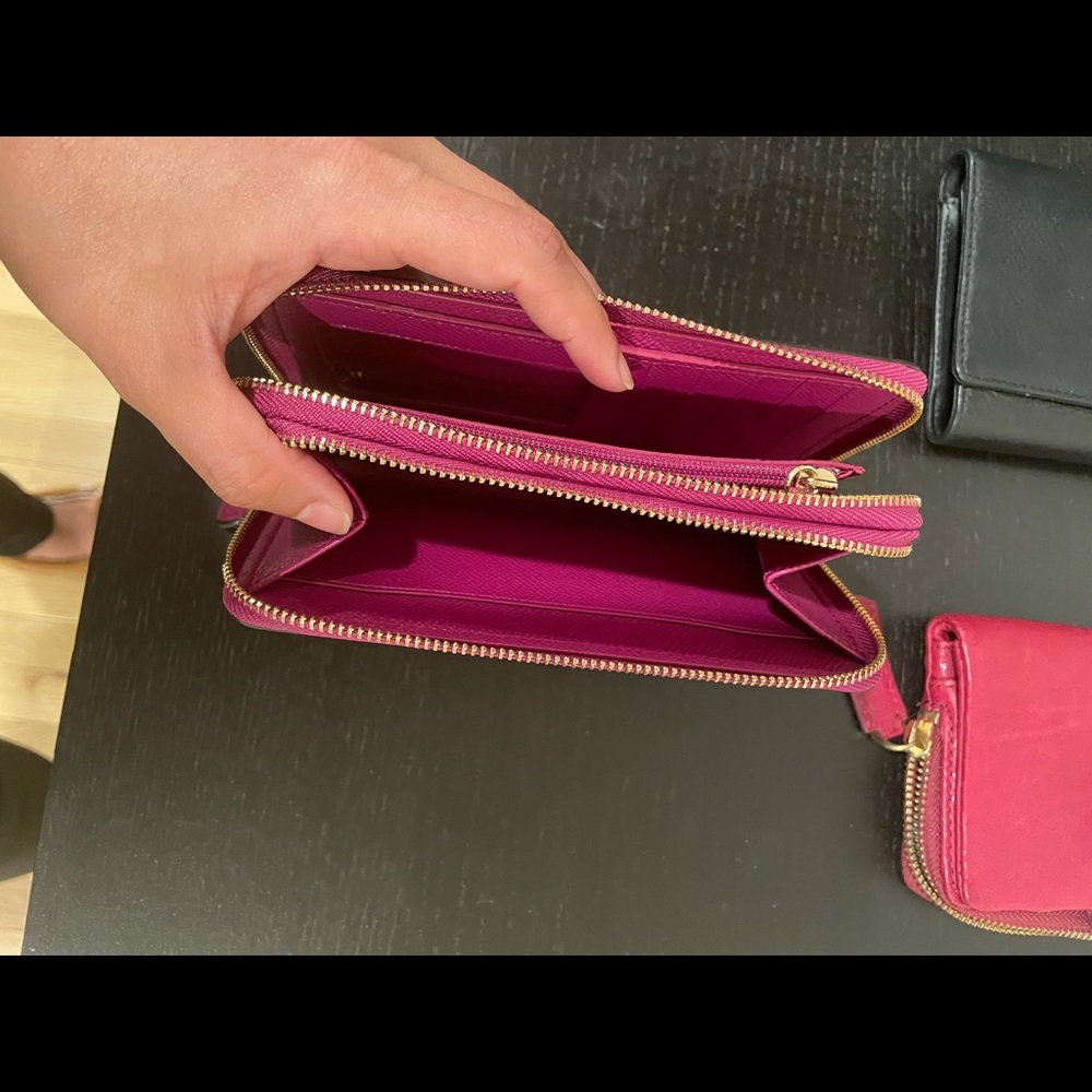 Wallets - Picture 4 of 6